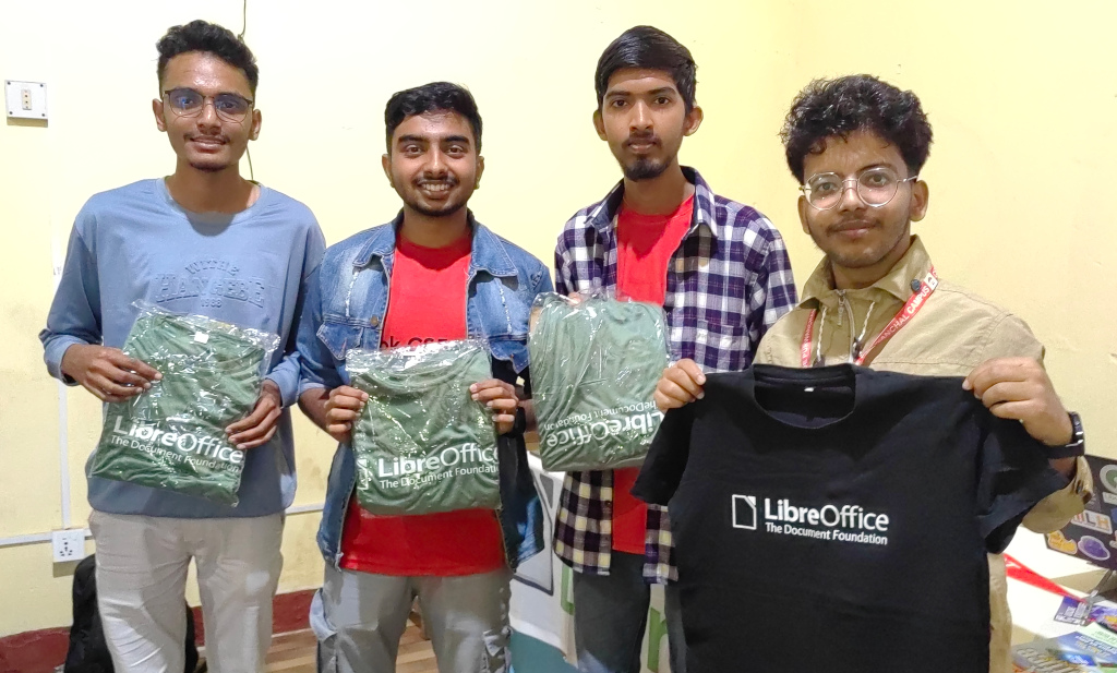 Creating Reusable CVs in LibreOffice Writer – A recent session in Nepal