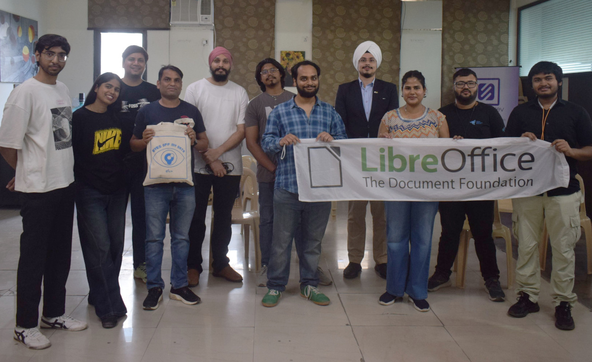 LibreOffice at Document Freedom Day in Noida, India