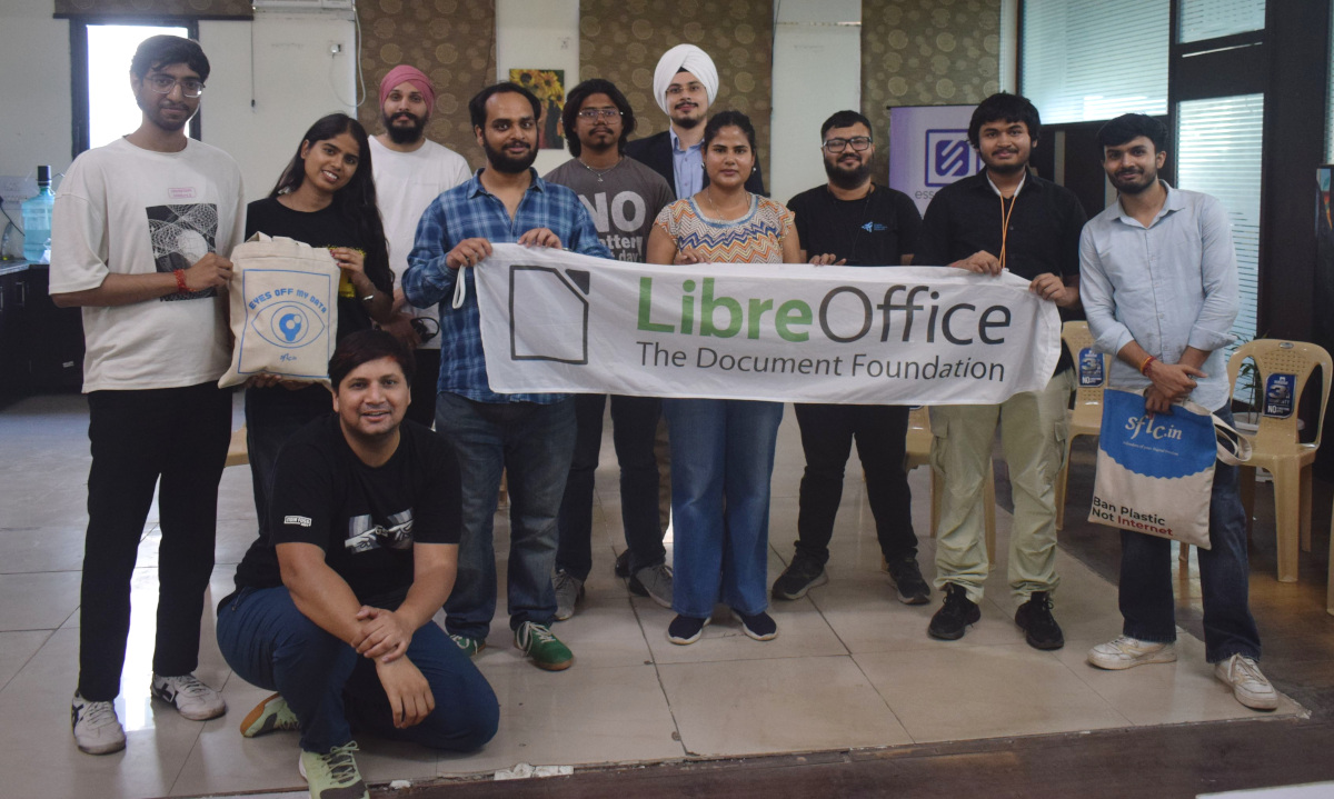 LibreOffice at Document Freedom Day in Noida, India